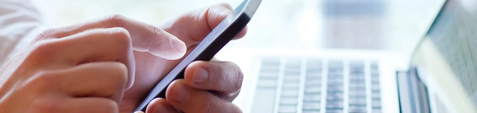 हमसे संपर्क करें